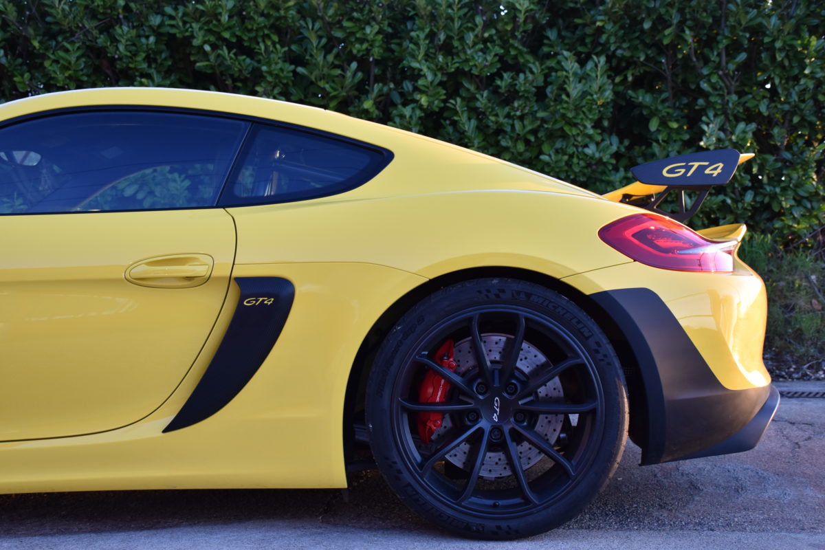 PORSCHE GT4 Covering Black carbon personnalisation customisation